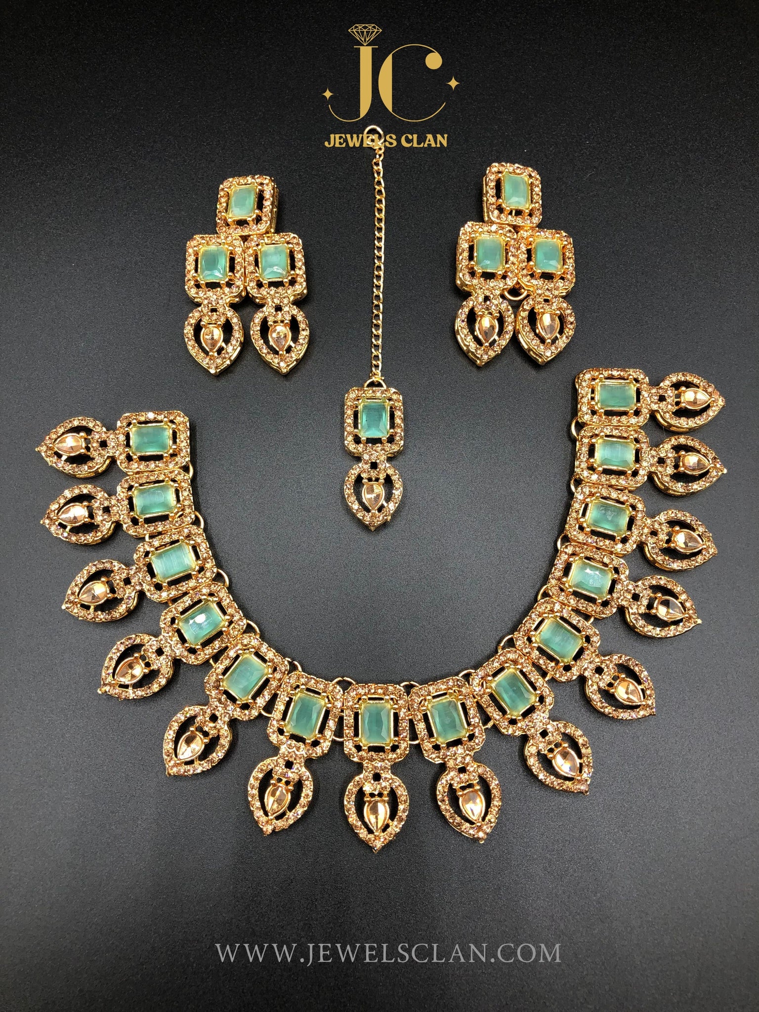 Emerald Gold Necklace Set